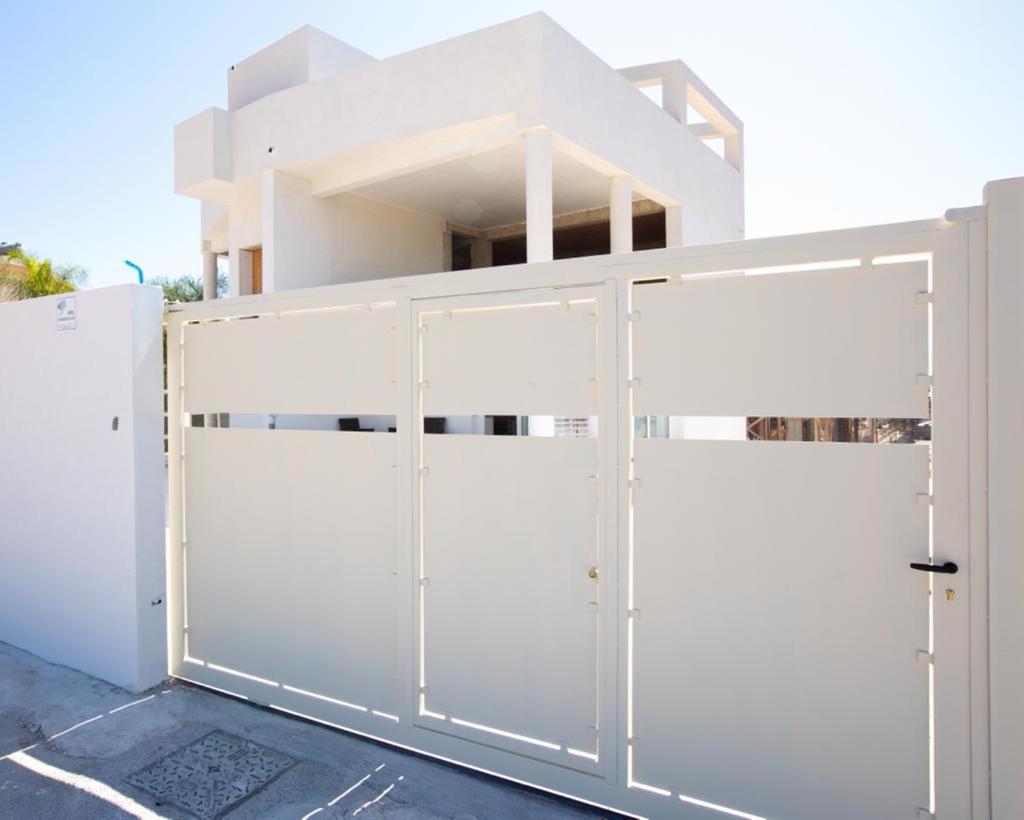 White House Monolocale Apartment Авола Екстериор снимка